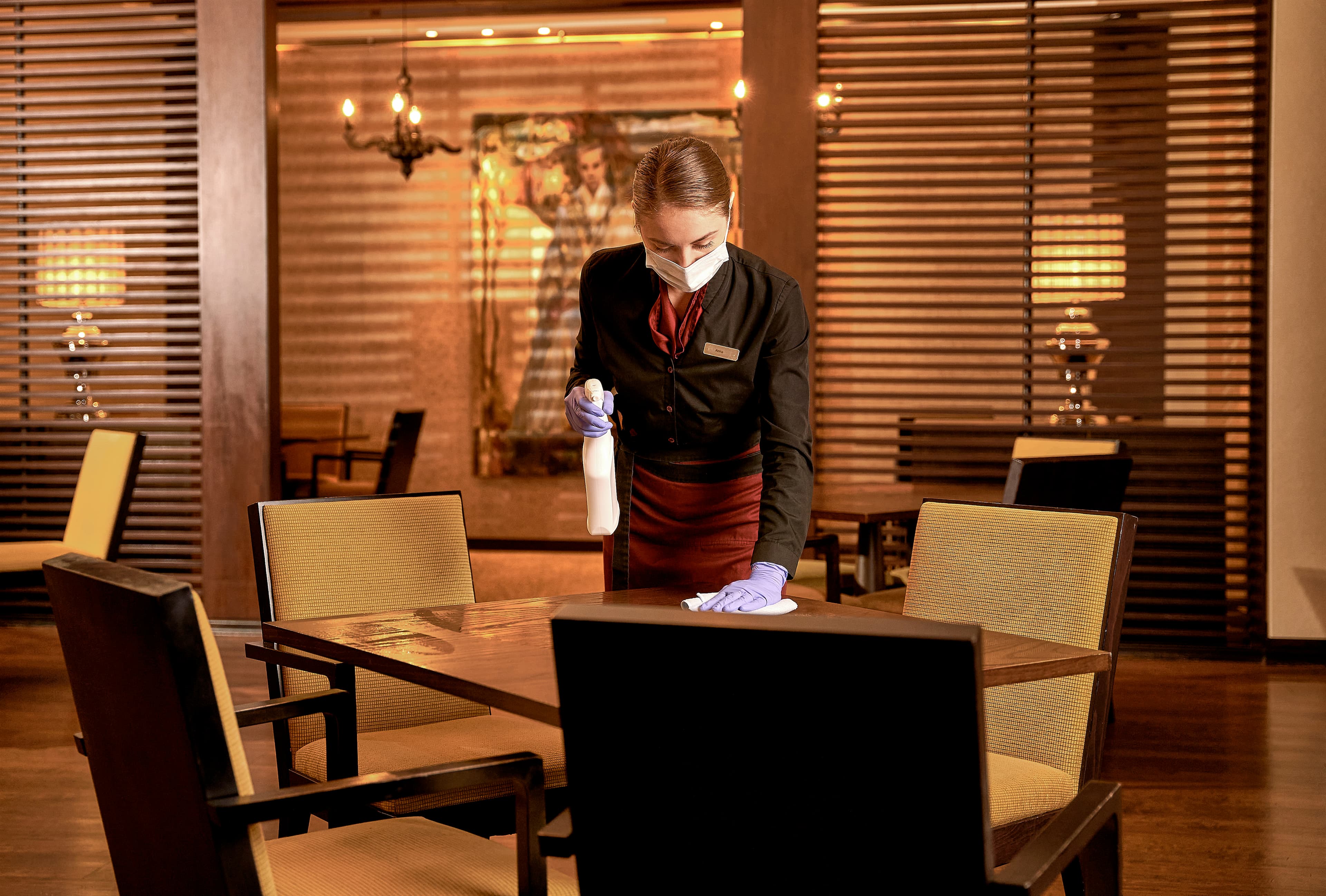 Pubs and Restaurants Cleaning Services