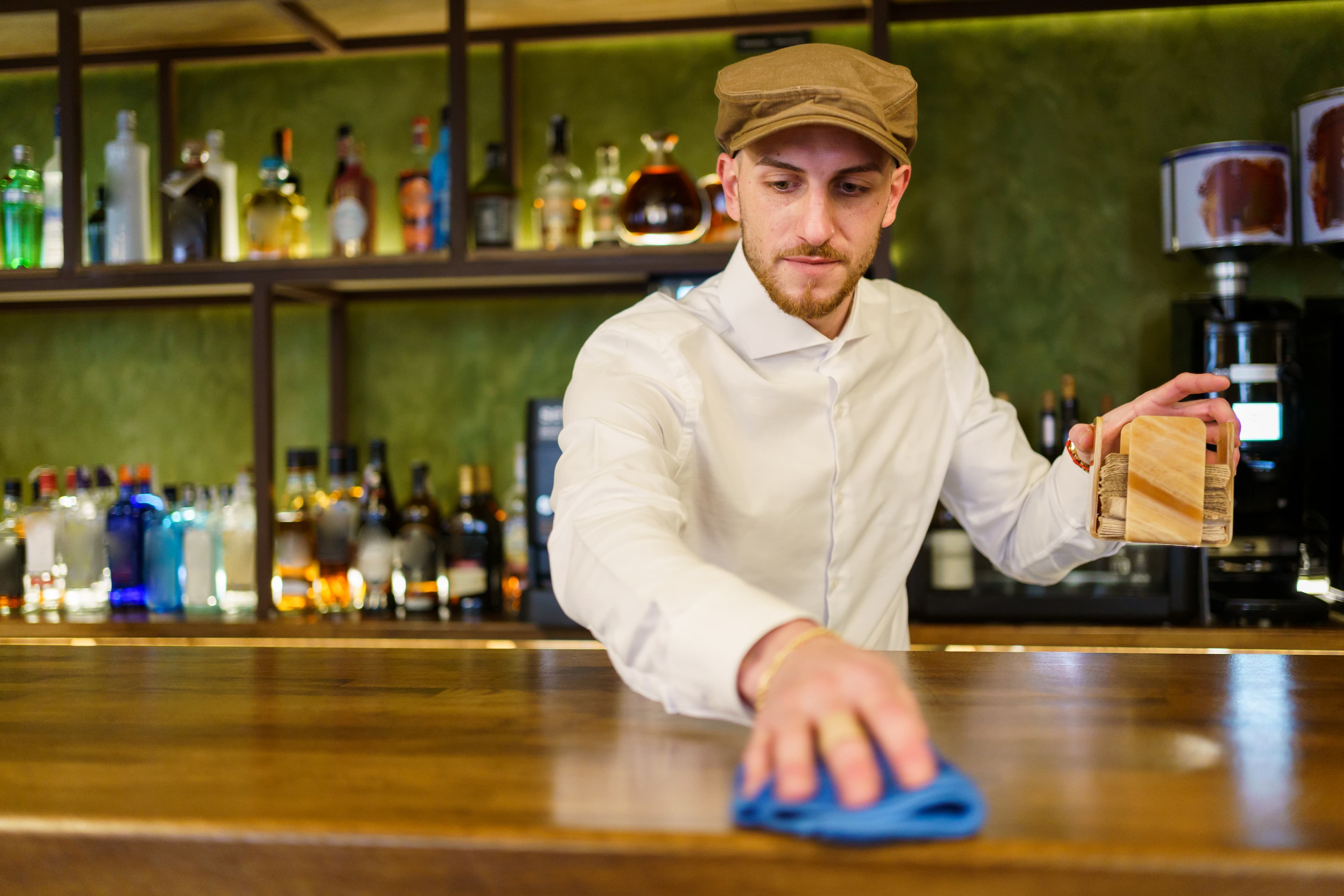 Pubs and Restaurants Cleaning Experts